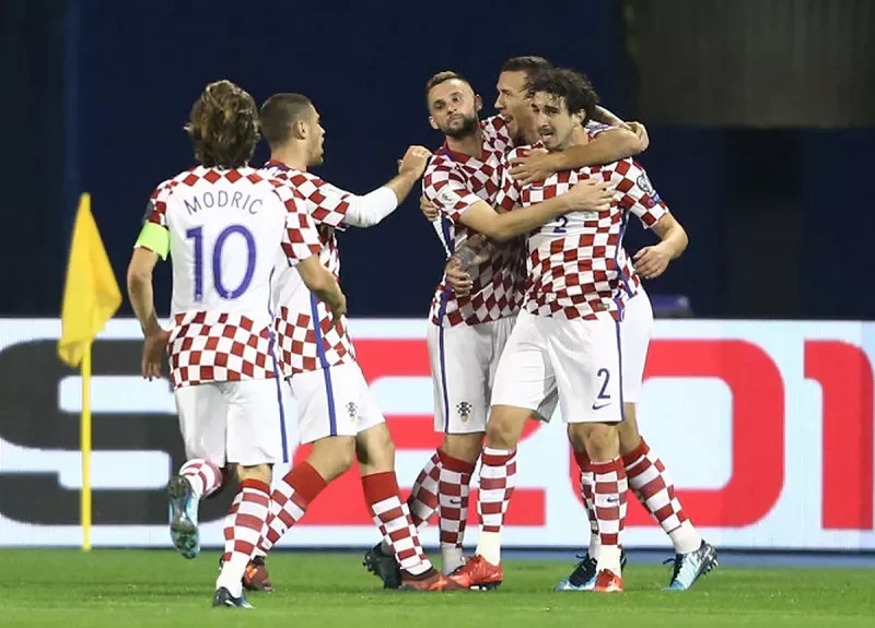 Anh thắng nhọc nhằn trước Croatia